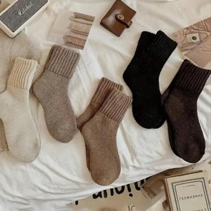 RELVANZO Women's Casual Soft Comfy Warm Socks for Fall & Winter